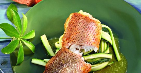 Речной окунь с цукини