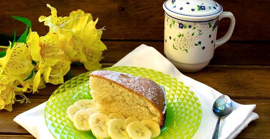 Шарлотка с бананами