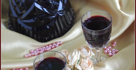 Наливка из черноплодной рябины