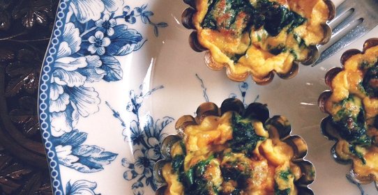 Омлет со шпинатом и черри в духовке