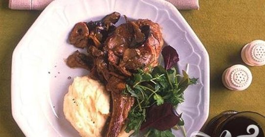 Телячьи отбивные с картофелем