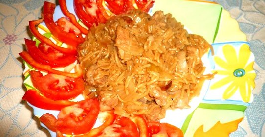 Вермишель жареная с мясом