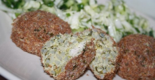 Паровые куриные тефтельки с отрубями