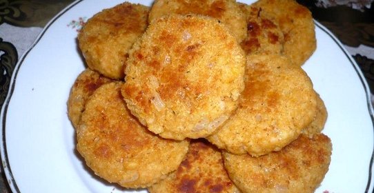 Чечевичные котлеты с кус-кусом