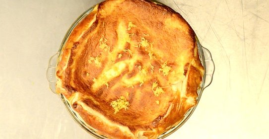 Тарт с рикоттой, лимонной цедрой и цукатами