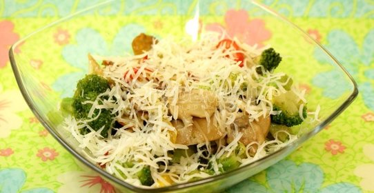 Горячий салат с пармезаном