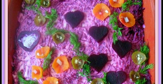 Салат с консервированным лососем