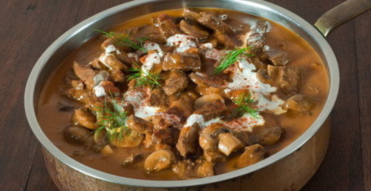 Бефстроганов из отварного мяса