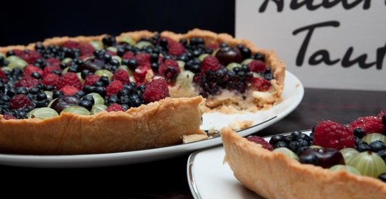 Тирольский ягодный пирог