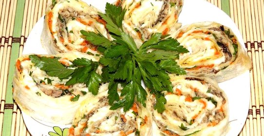 Шпротный рулет