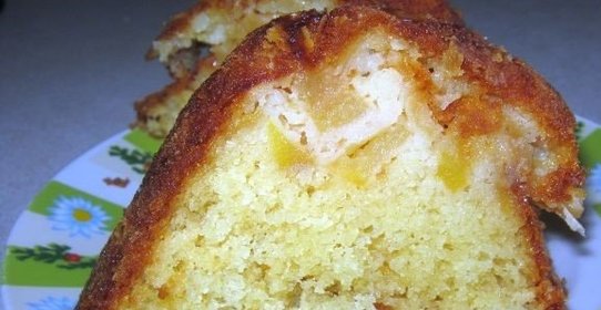 Яблочная шарлотка в духовке