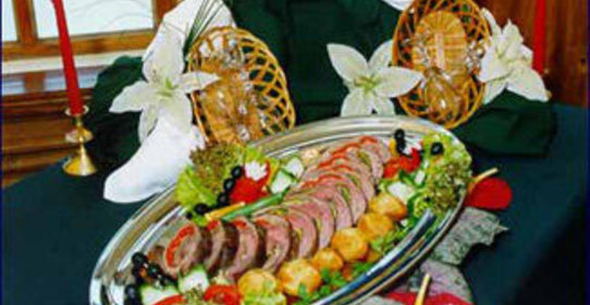 Knight meal. Рыцарское блюдо. Говядина фаршированная сладким перцем и сыром