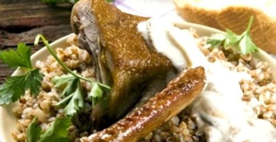 Утка с грибным соусом