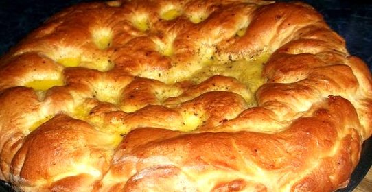 Пирог с малиновым вареньем