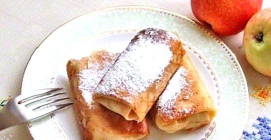 Блинчики с яблоками и корицей