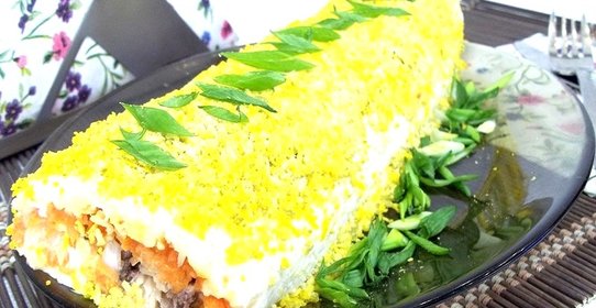 Салат-рулет