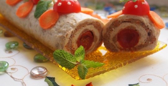 Мясной рулет с помидорами черри