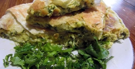 Быстрый слоеный сырный пирог