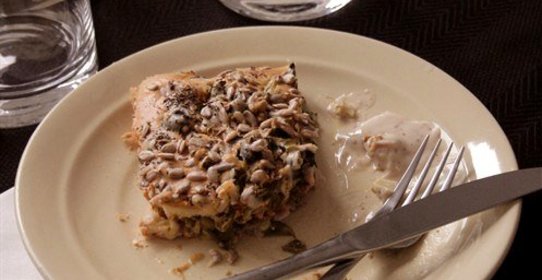 Быстрый куриный пирог со стручковой фасолью и рисовым тестом