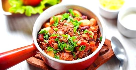 Техасское чили с говядиной и бобовыми