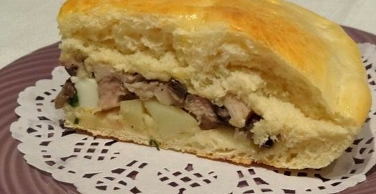 Пирог с курицей и грибами