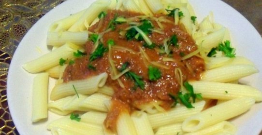 Пенне с мясным соусом