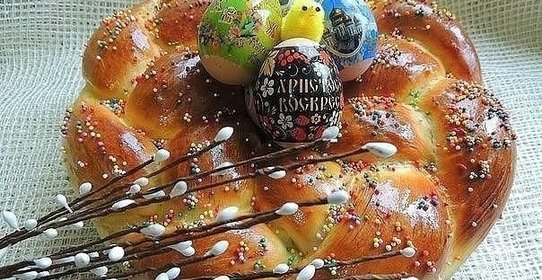 Пасхальный венок с тройной начинкой
