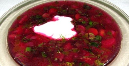 Свекольник с листьями свеклы