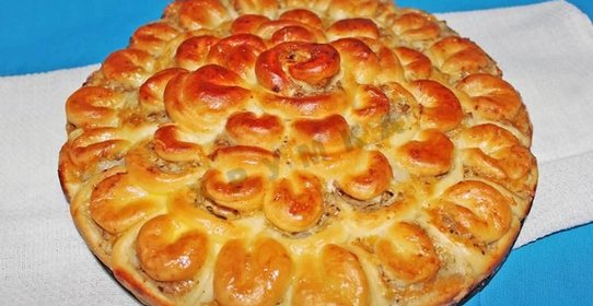 Мясной пирог Хризантема