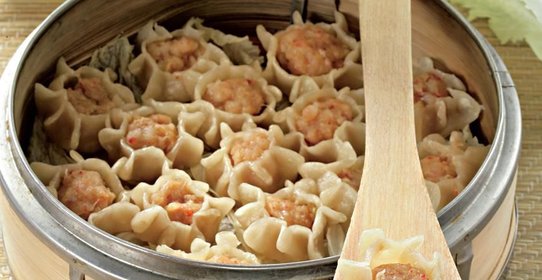 Дим сам с креветками и китайской капустой