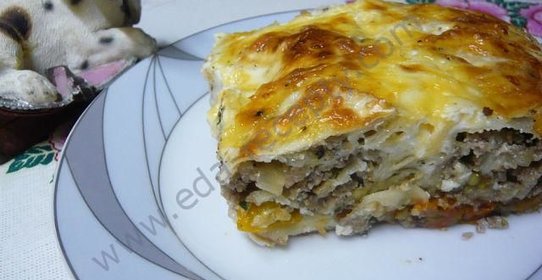 Пирог из лаваша с фаршем в духовке