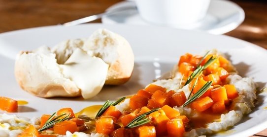 Мясо, запеченное с овощами