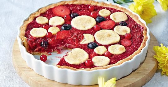 Ягодный песочный пирог без глютена