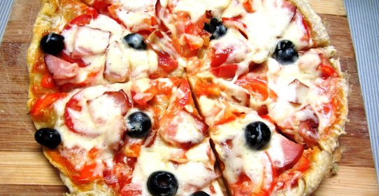 Пицца с копченым окороком