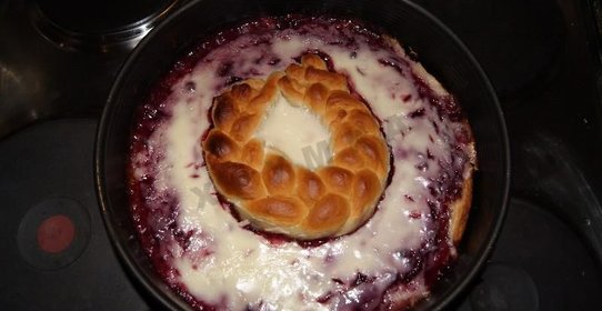 Пирог Брусника под снегом