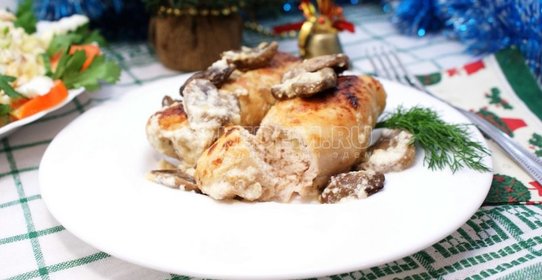 Куриные рулетики с грибами и сыром