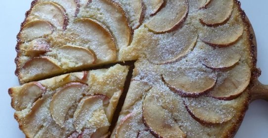 Яблочный пирог по-тоскански