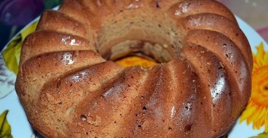 Шарлотка с вареньем