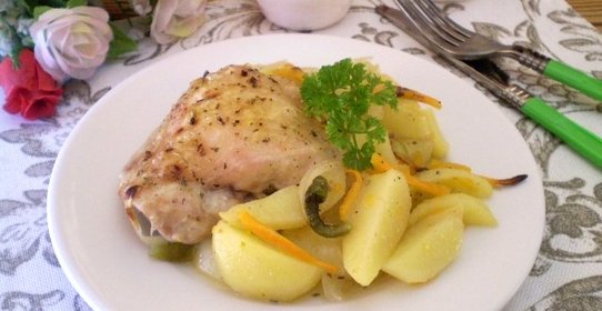 Бедро куриное с картошкой в духовке