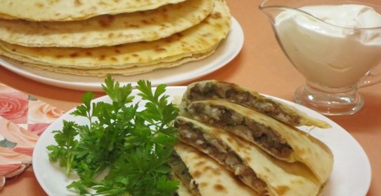 Гёзлеме - турецкие лепёшки с мясом