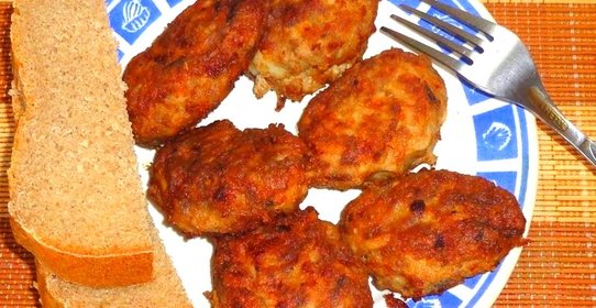 Мясные котлеты с диким рисом