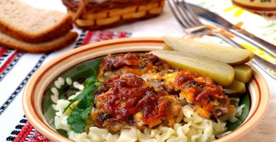 Свинина запечённая в духовке с шампиньонами