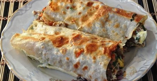Рулет лаваш с фаршем в духовке