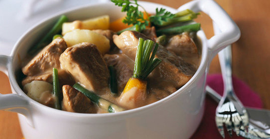 Азу по-татарски c солеными огурцами от Сергея Светлакова