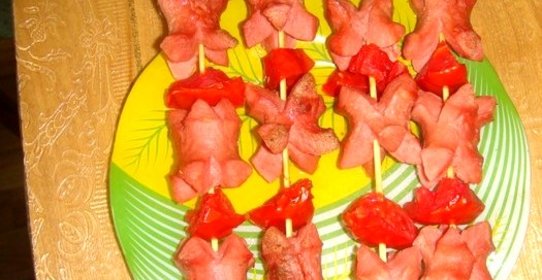 Шашлык из сосисок