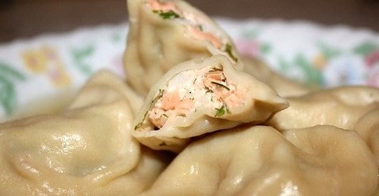 Пельмени с семгой