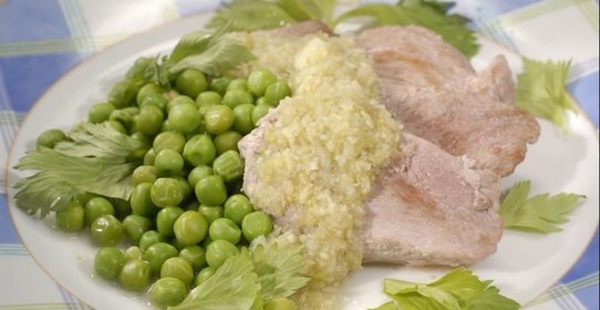 Свинина с соусом из киви