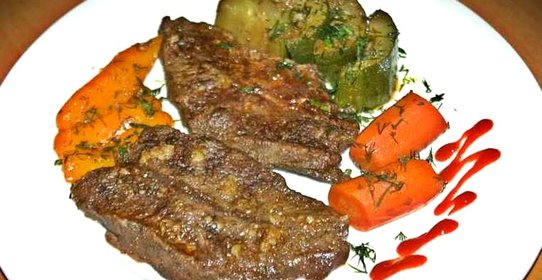 Телятина в духовке с овощами