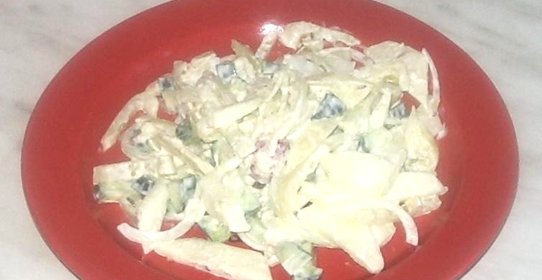 Салат овощной с имбирным соусом