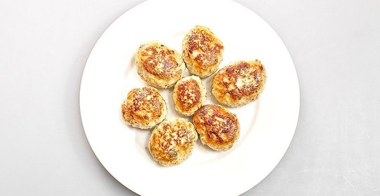 Деревенские котлеты из кролика с пряными травами и пармезаном